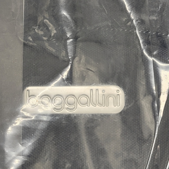 Baggalini Black Sling Backpack Bag Multi Wear RFID Card Slots Adjustable NEW - Picture 10 of 16